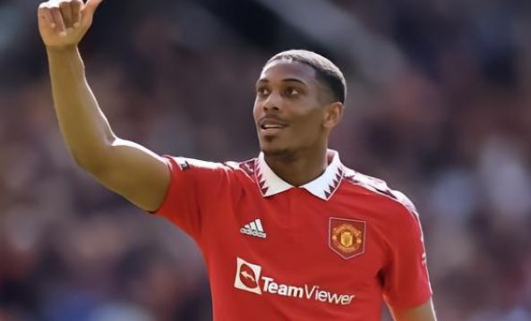 決誕生了一 決誕生了一